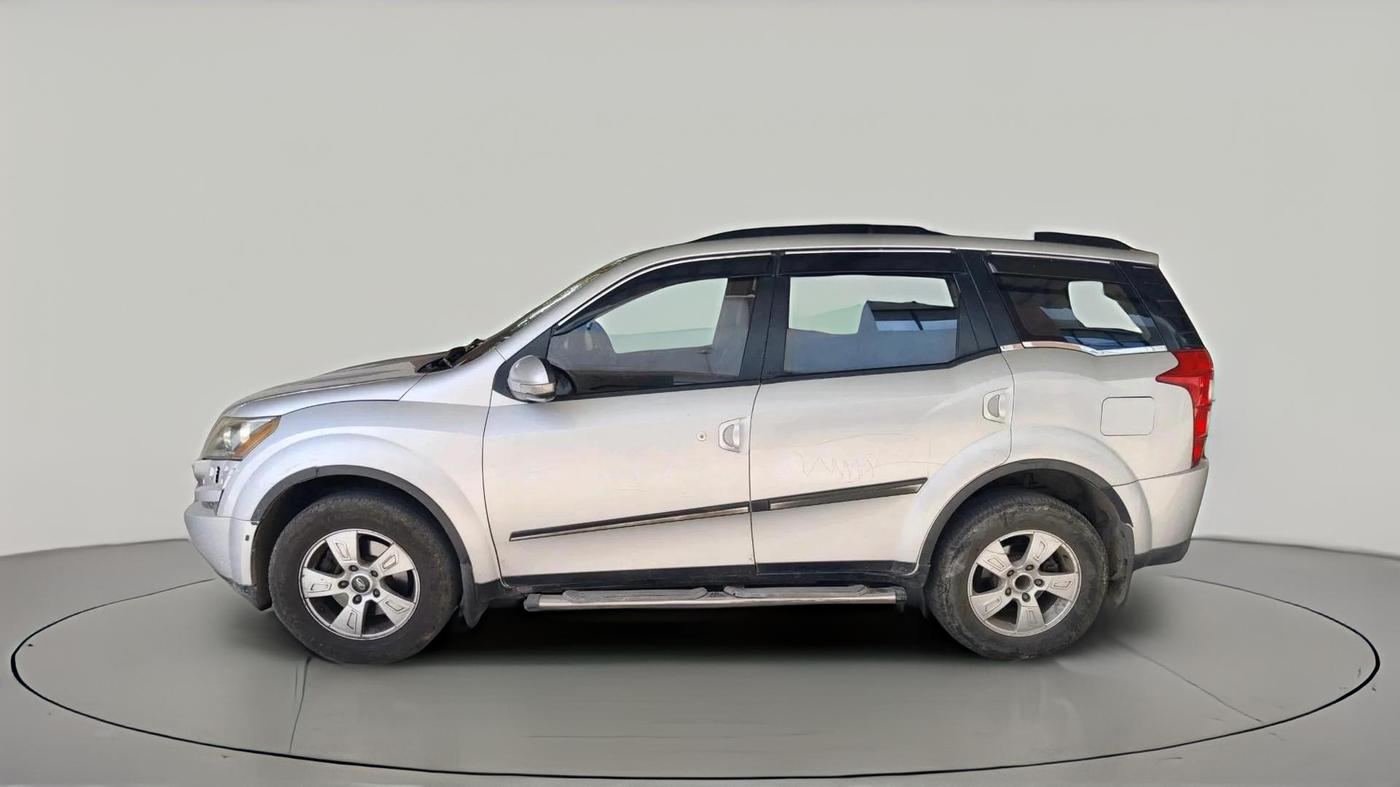 2014 Mahindra XUV500 W8, Diesel, Manual, 1,62,764 km, exterior