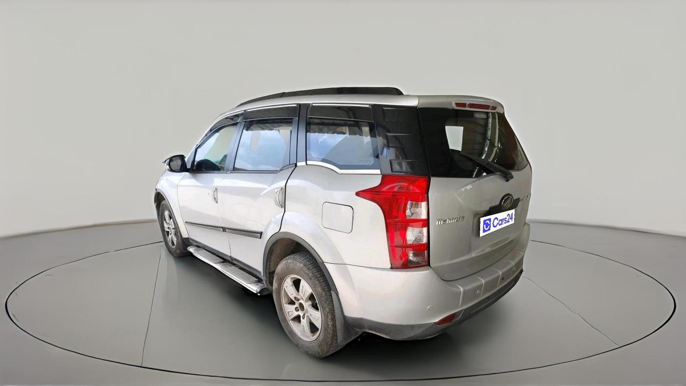 2014 Mahindra XUV500 W8, Diesel, Manual, 1,62,764 km, exterior