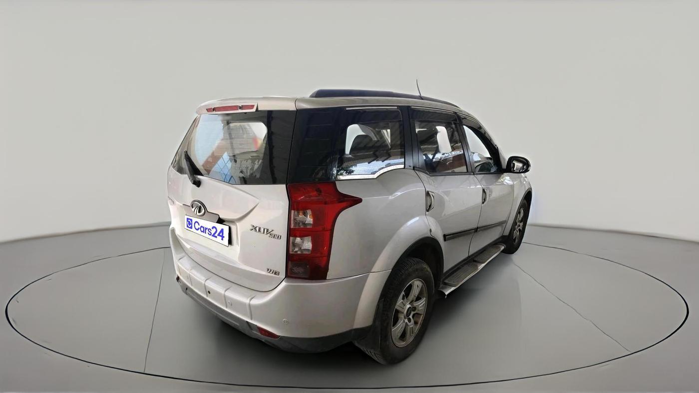 2014 Mahindra XUV500 W8, Diesel, Manual, 1,62,764 km, exterior