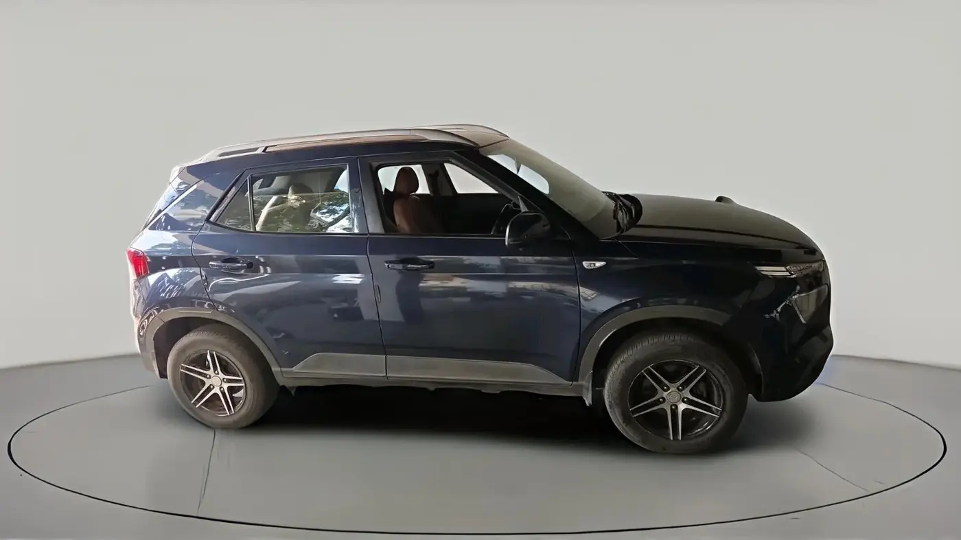 2020 Hyundai VENUE S 1.2, Petrol, Manual, 82,522 km, exterior