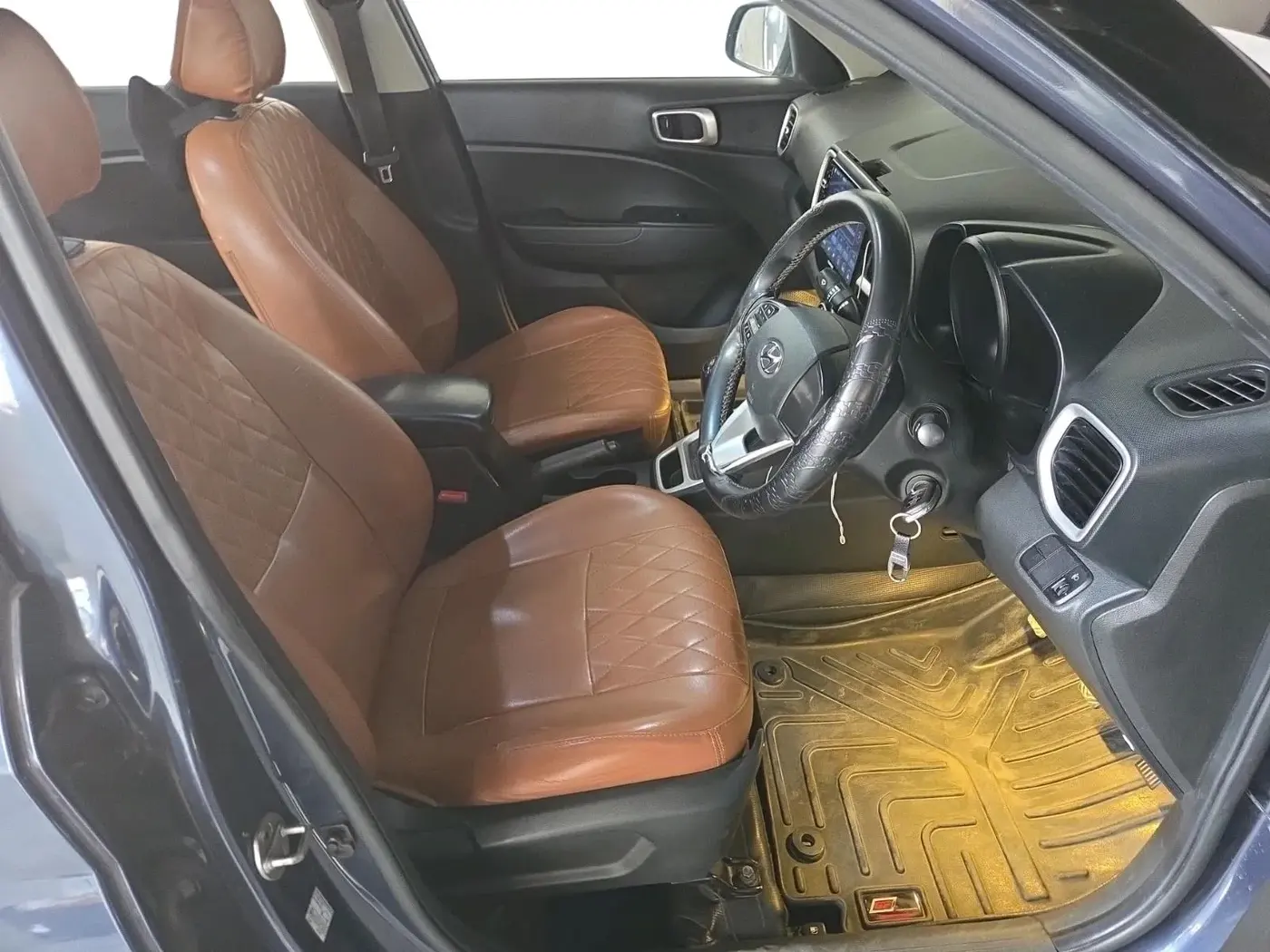 2020 Hyundai VENUE S 1.2, Petrol, Manual, 82,522 km, interior