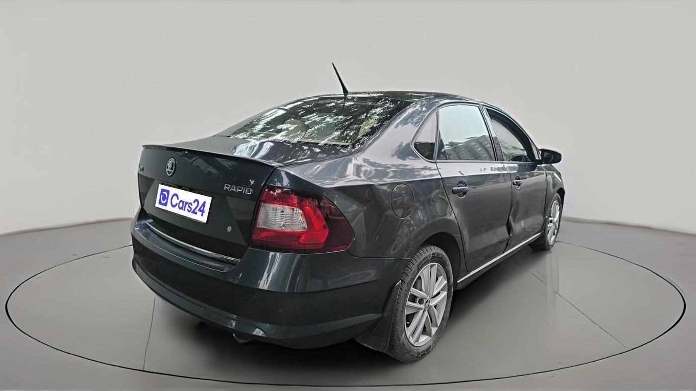 2017 Skoda Rapid STYLE 1.5 TDI AT, Diesel, Automatic, 2,13,367 km, exterior