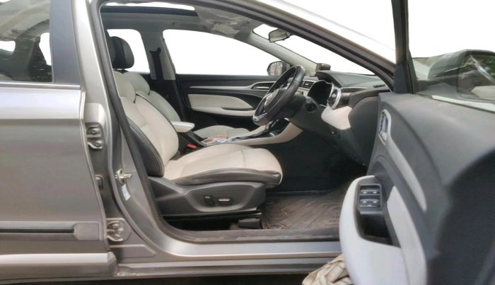 2022 MG ASTOR SHARP 1.5 CVT, Petrol, Automatic, 95,935 km, interior