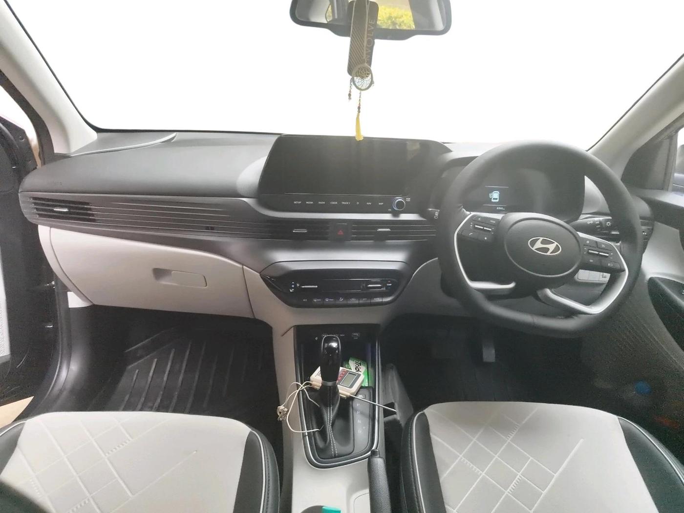 2026 Hyundai NEW I20 ASTA (O) 1.2 IVT, Petrol, Automatic, 6,368 km, interior