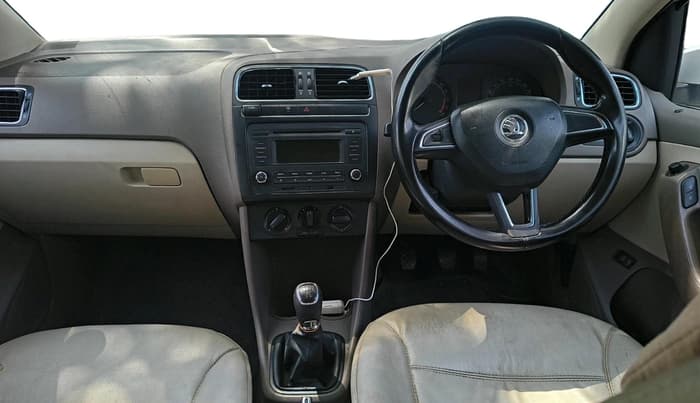 2016 Skoda Rapid 1.5 TDI CR ACTIVE, Diesel, Manual, 86,894 km, interior