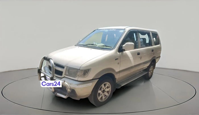 2016 Chevrolet Tavera NEO 3 LT 9 STR BS III, Diesel, Manual, 1,11,902 km, exterior