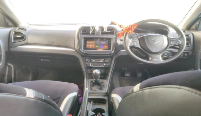 2022 Maruti Vitara Brezza ZXI, Petrol, Manual, 31,407 km, interior