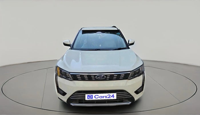 2021 Mahindra XUV300 W8 (O) 1.5 DIESEL AMT, Diesel, Automatic, 1,19,724 km, exterior