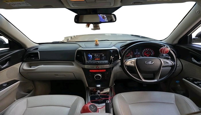 2021 Mahindra XUV300 W8 (O) 1.5 DIESEL AMT, Diesel, Automatic, 1,19,724 km, interior