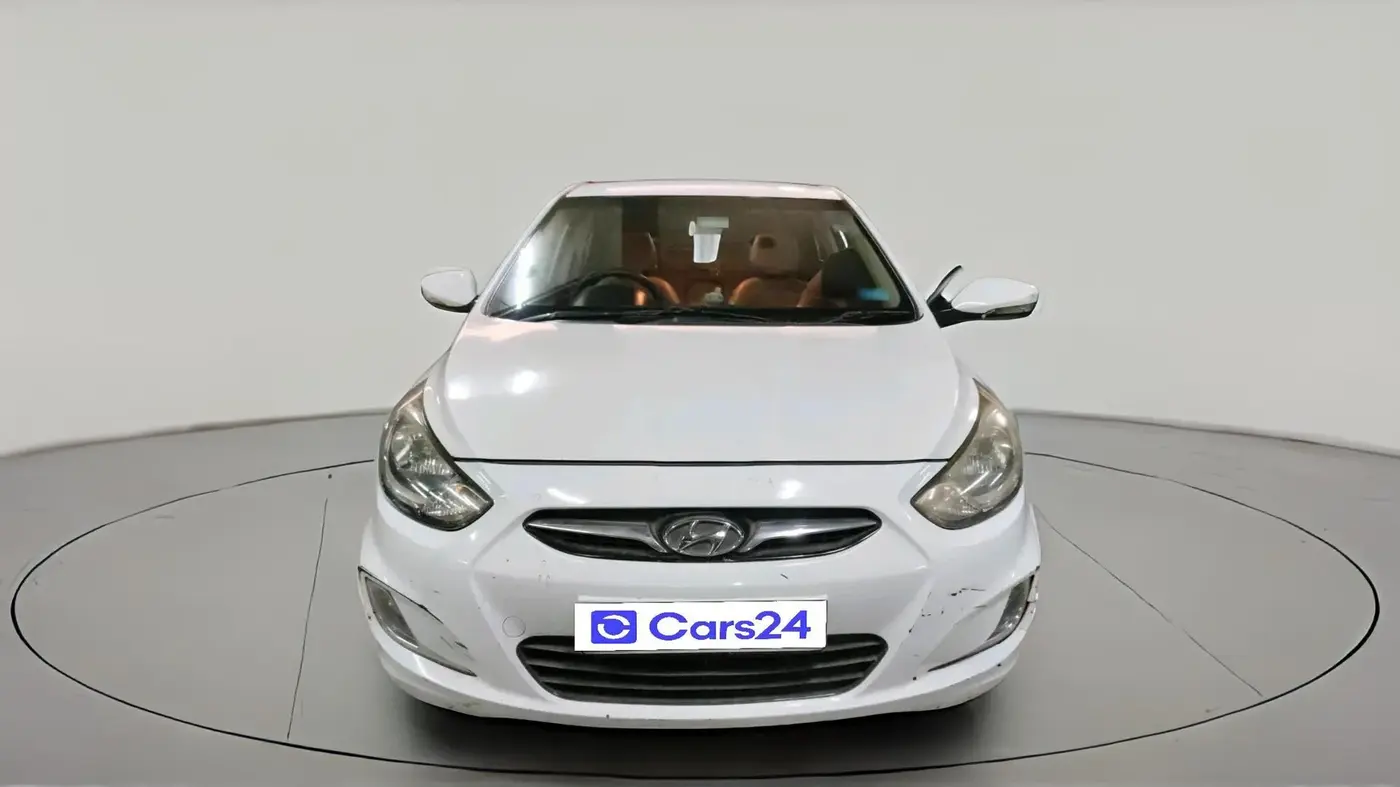 2012 Hyundai Verna FLUIDIC 1.6 VTVT SX, Petrol, Manual, 1,32,235 km, exterior