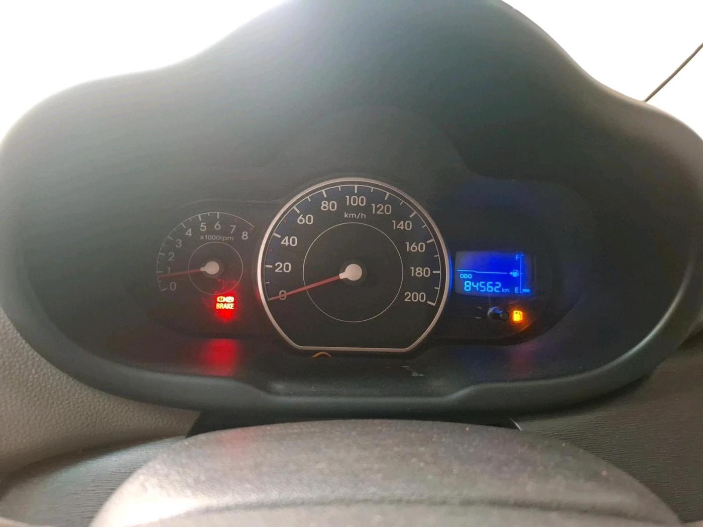 2012 Hyundai i10 MAGNA 1.2, Petrol, Manual, 84,562 km, interior