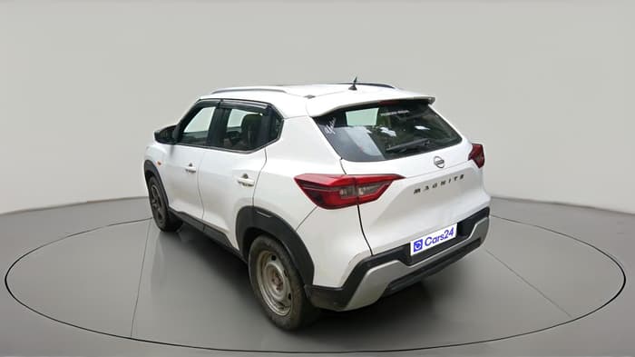 2022 Nissan MAGNITE XE, CNG, Manual, 67,953 km, exterior