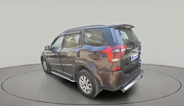 2018 Mahindra XUV500 W11, Diesel, Manual, 1,33,537 km, exterior