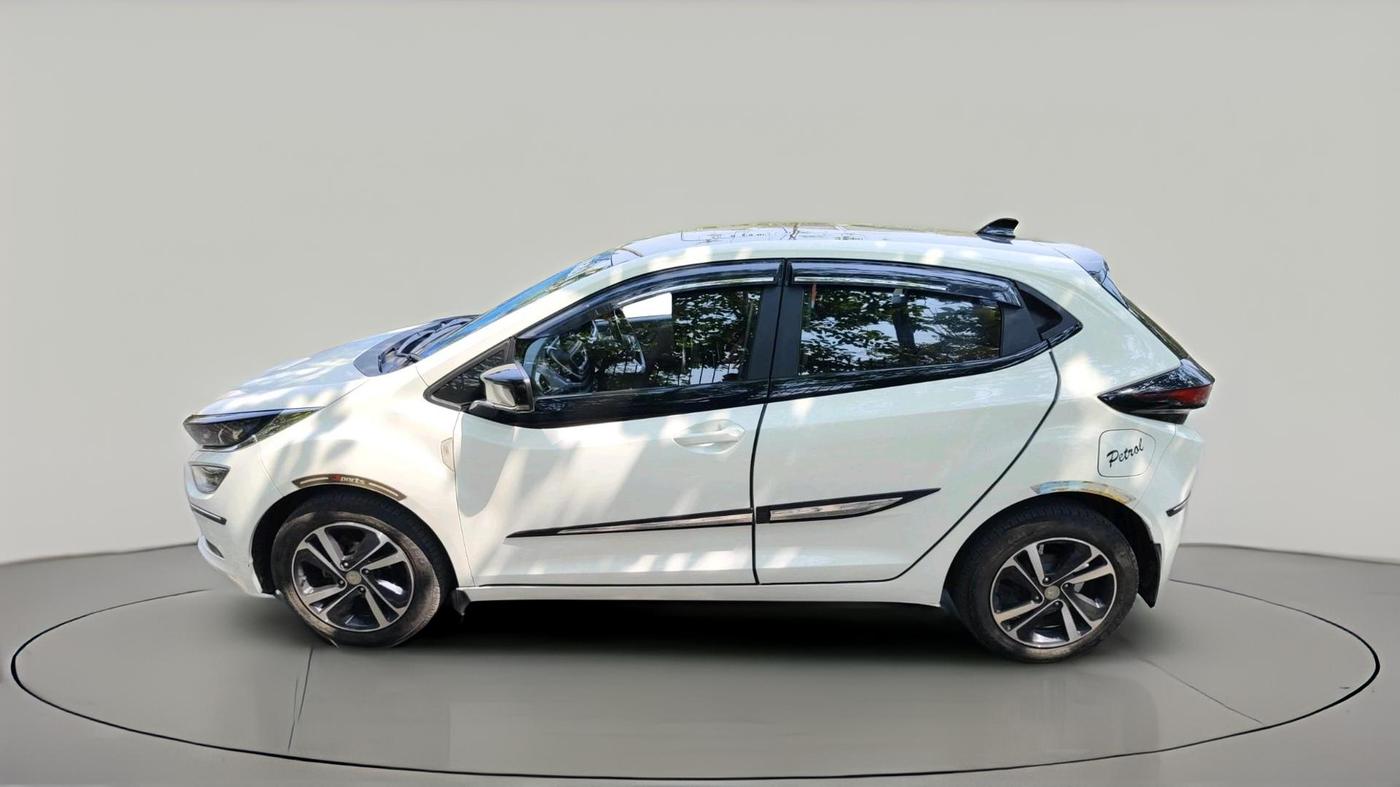2024 Tata ALTROZ XZ + SUNROOF, Petrol, Manual, 17,000 km, exterior