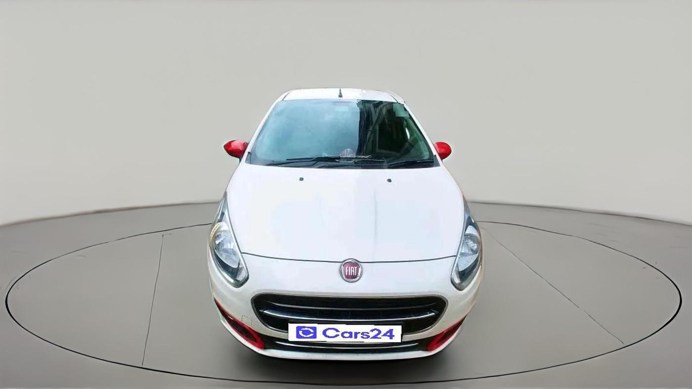 2015 Fiat Punto EVO ACTIVE 1.3 MULTIJET, Diesel, Manual, 1,44,128 km, exterior