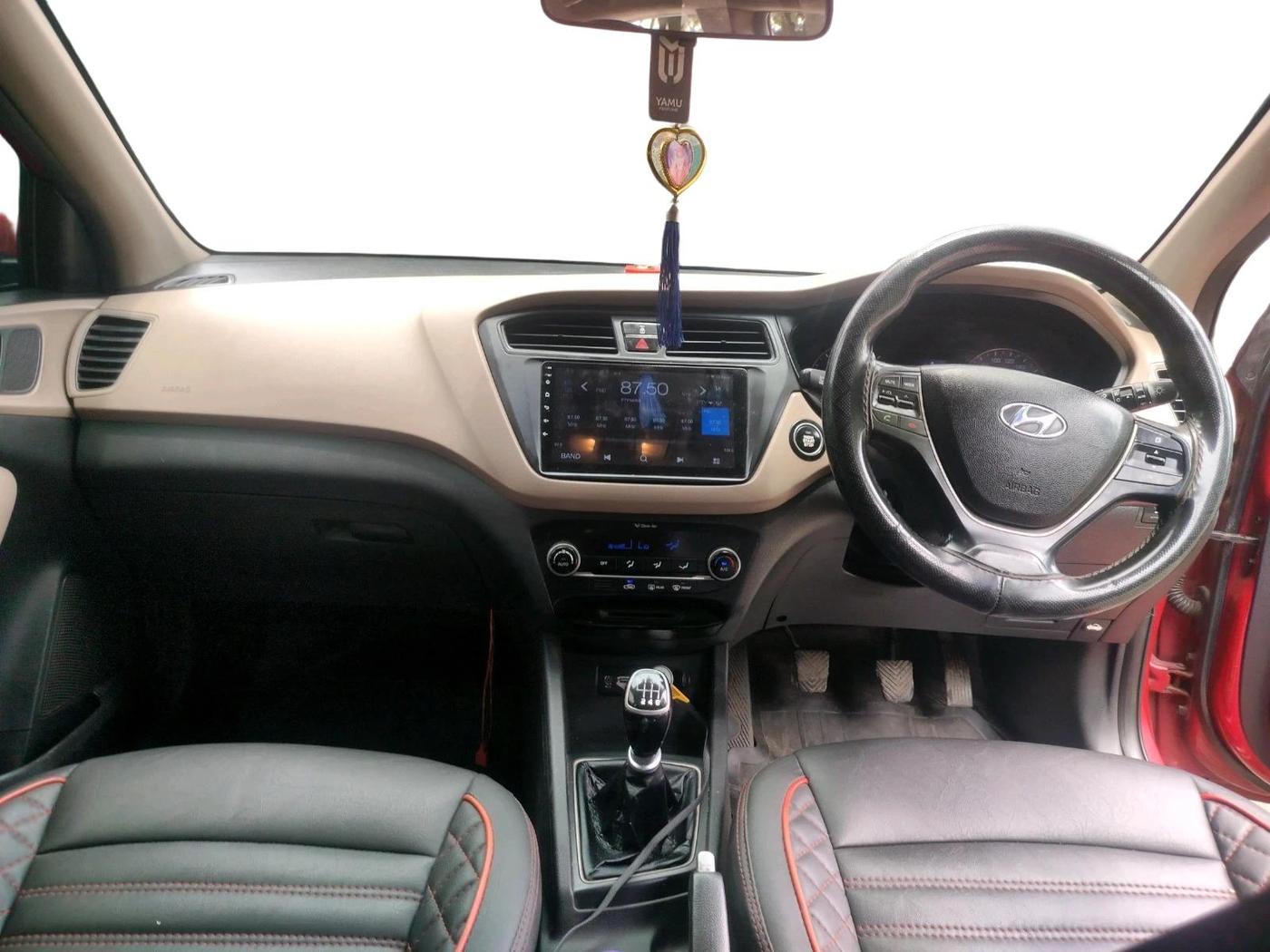 2015 Hyundai Elite i20 ASTA 1.4 CRDI (O), Diesel, Manual, 1,58,224 km, interior
