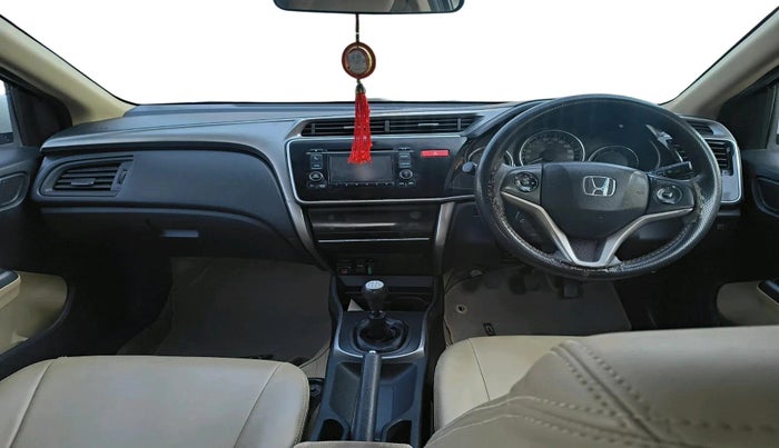 2015 Honda City 1.5L I-DTEC V, Diesel, Manual, 1,57,391 km, interior