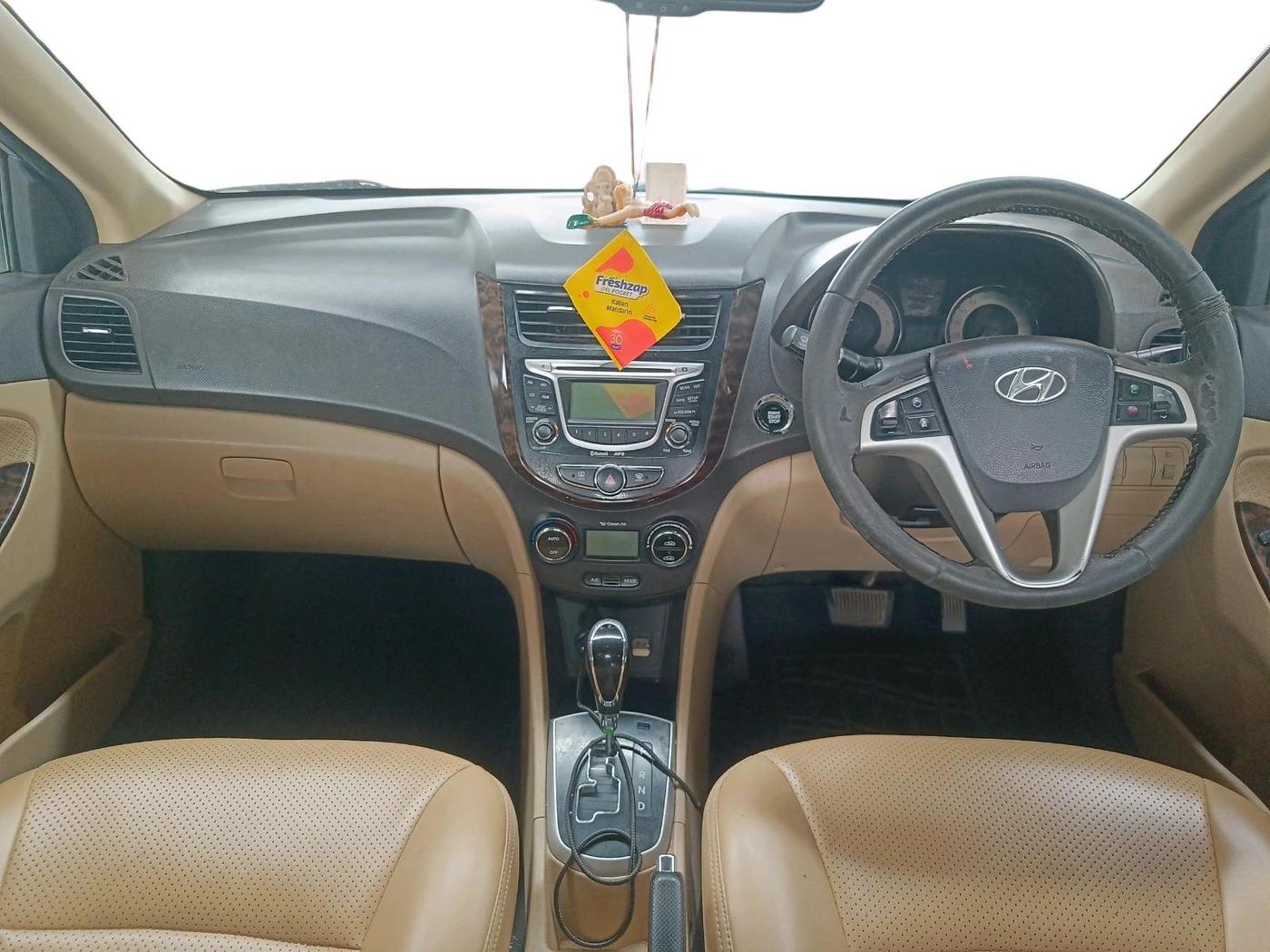 2012 Hyundai Verna FLUIDIC 1.6 CRDI SX OPT AT, Diesel, Automatic, 1,31,037 km, interior