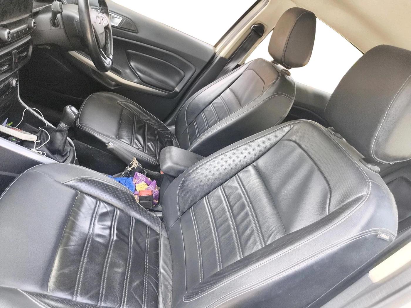 2018 Ford Ecosport TITANIUM + 1.5L DIESEL, Diesel, Manual, 8,74,665 km, interior