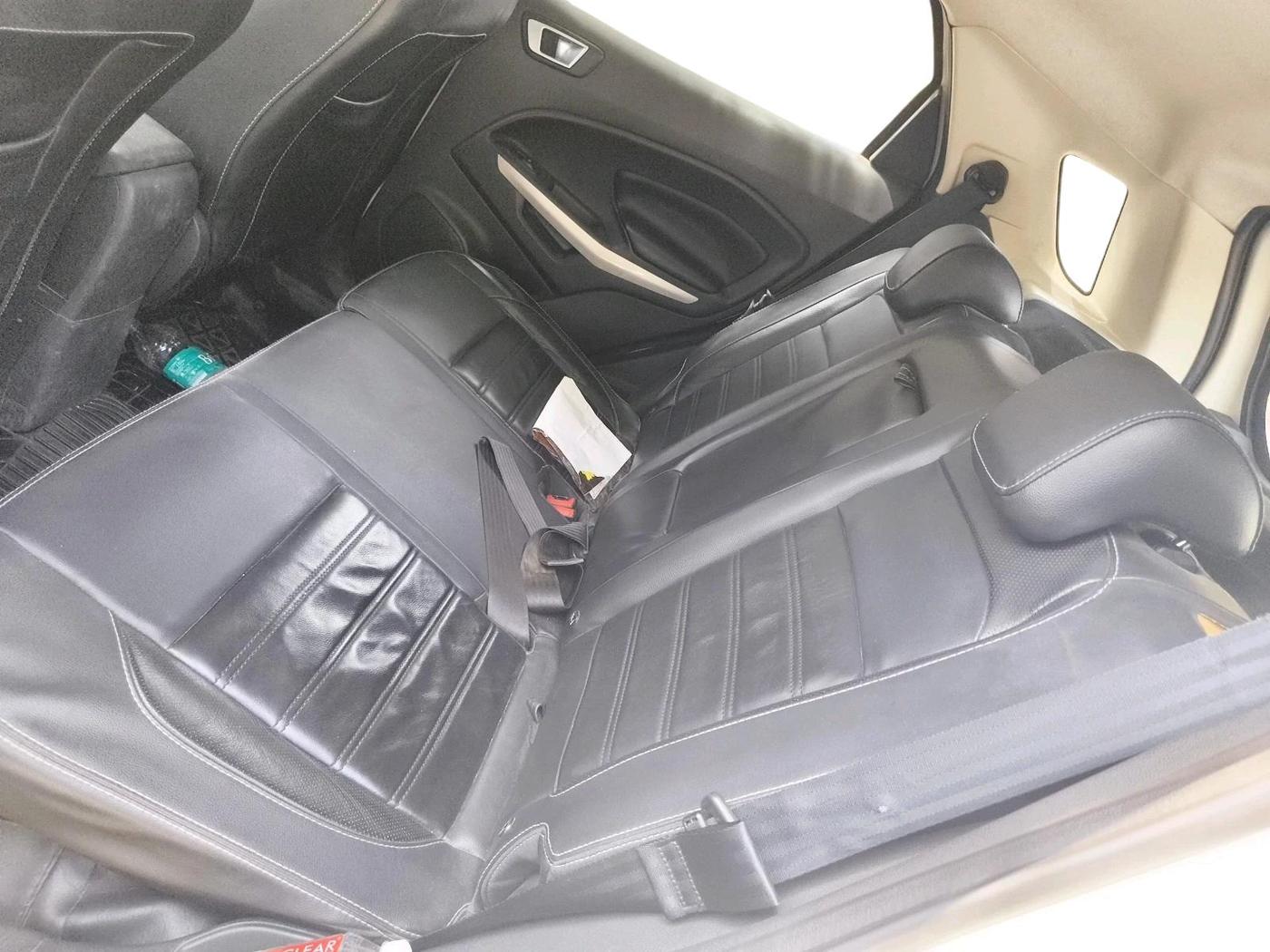 2018 Ford Ecosport TITANIUM + 1.5L DIESEL, Diesel, Manual, 8,74,665 km, interior