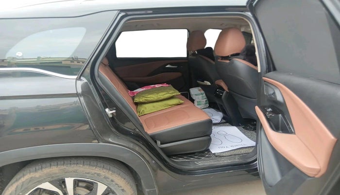 2023 MG HECTOR PLUS SHARP PRO 2.0 TURBO DIESEL 7 STR, Diesel, Manual, 75,840 km, interior