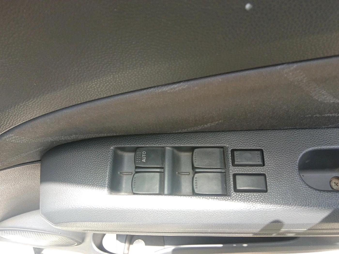 2011 Maruti Ritz VXI, Petrol, Manual, 50,386 km, interior