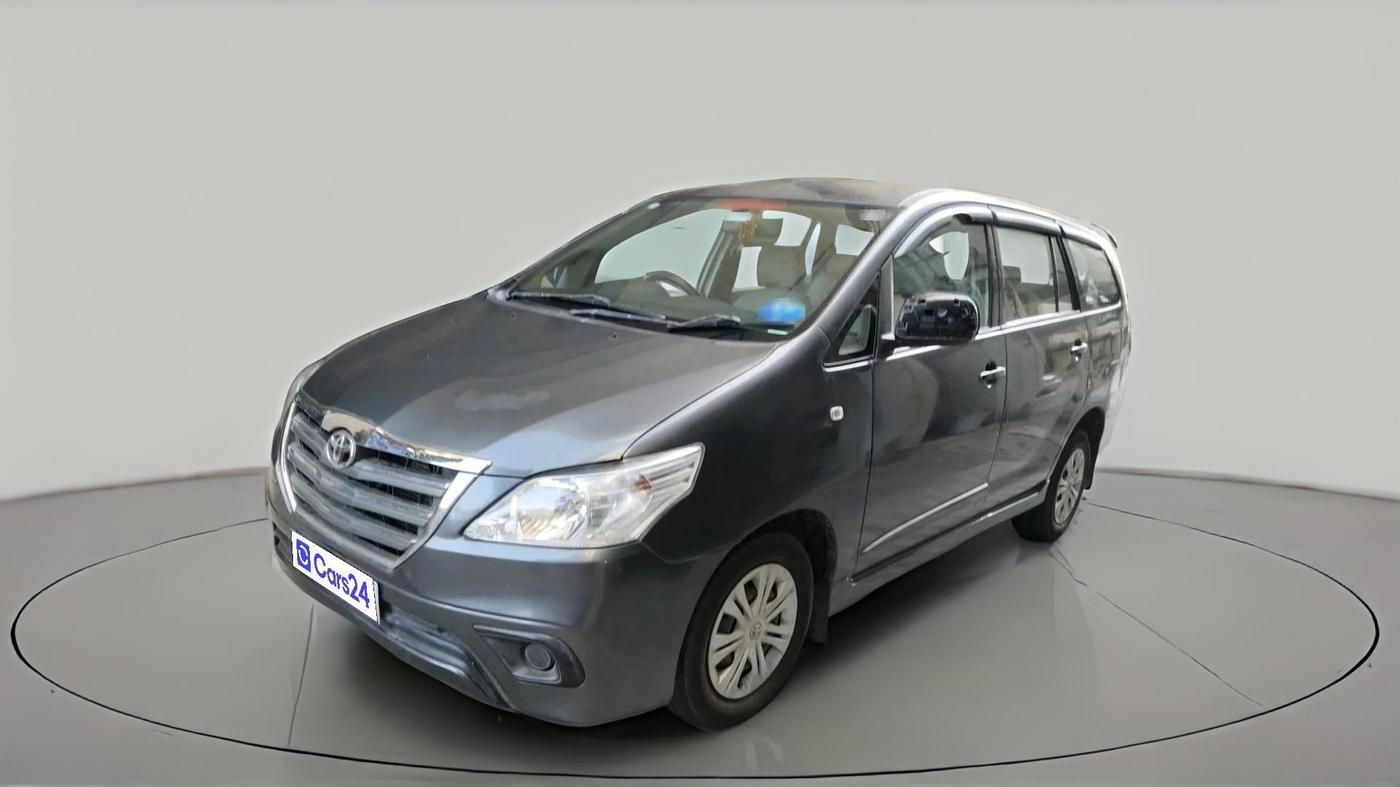 2015 Toyota Innova 2.5 GX 8 STR, Diesel, Manual, 1,49,715 km, exterior