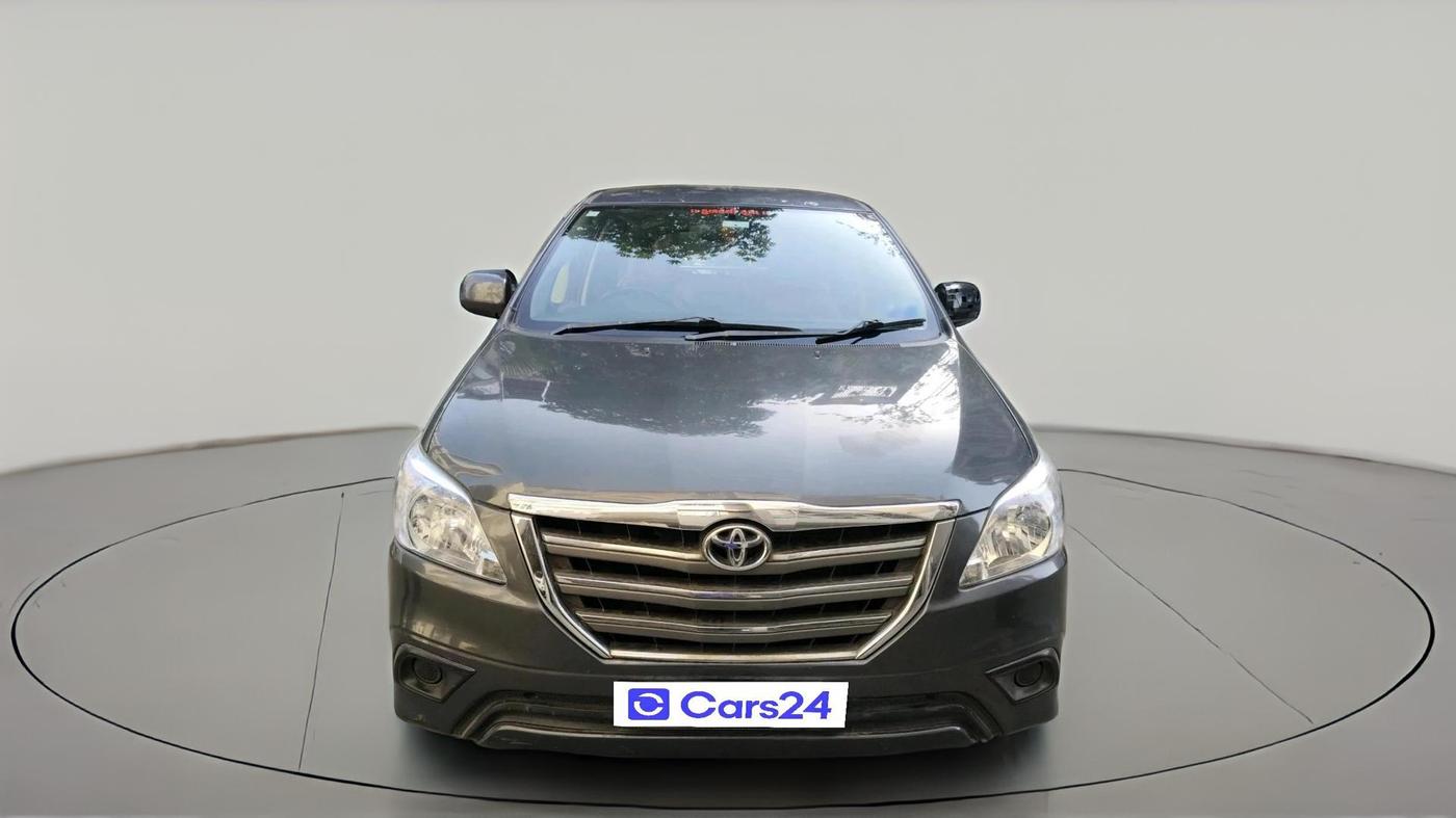 2015 Toyota Innova 2.5 GX 8 STR, Diesel, Manual, 1,49,715 km, exterior