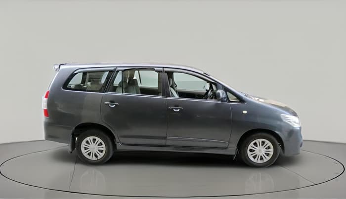 2015 Toyota Innova 2.5 GX 8 STR, Diesel, Manual, 1,49,715 km, exterior
