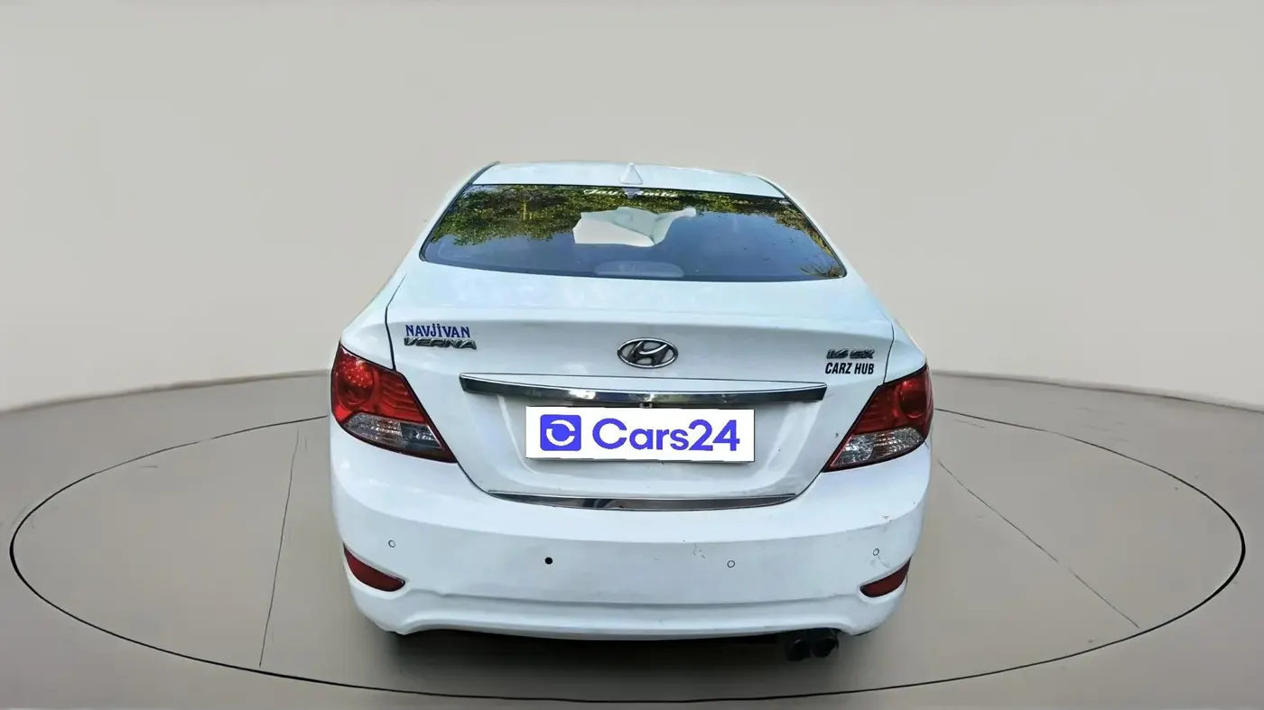 2013 Hyundai Verna FLUIDIC 1.6 CRDI SX, Diesel, Manual, 1,05,481 km, exterior
