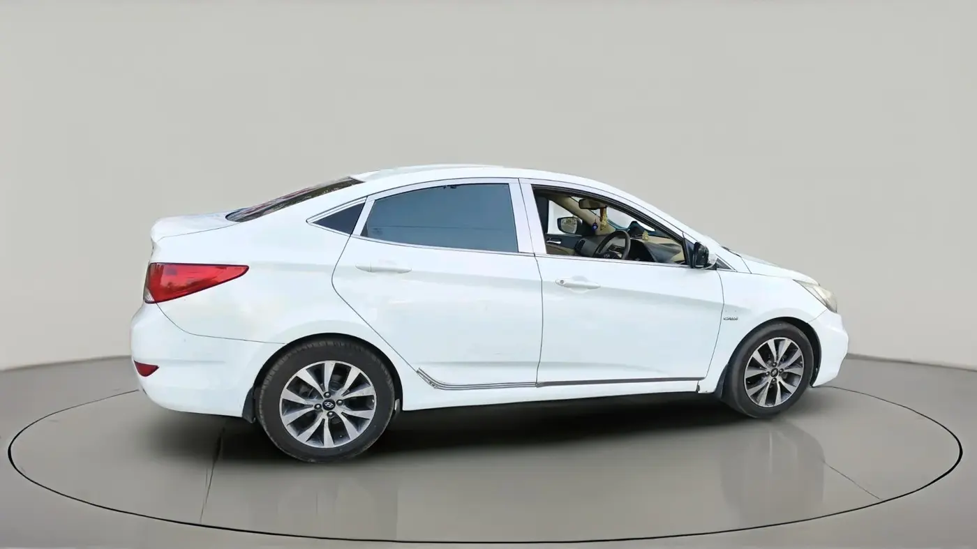 2013 Hyundai Verna FLUIDIC 1.6 CRDI SX, Diesel, Manual, 1,05,481 km, exterior