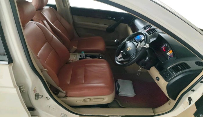 2011 Honda CRV 2.4L 2WD MT, CNG, Manual, 1,46,065 km, interior