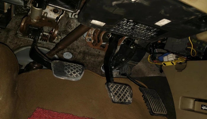 2011 Honda CRV 2.4L 2WD MT, CNG, Manual, 1,46,065 km, interior