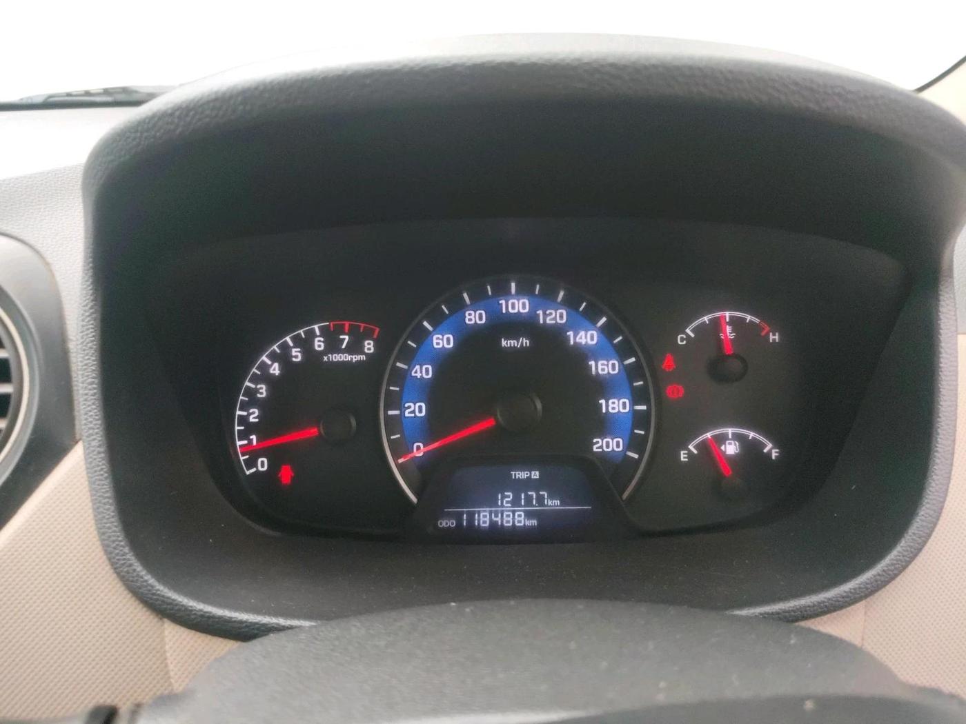 2015 Hyundai Xcent S 1.2, CNG, Manual, 1,18,488 km, interior
