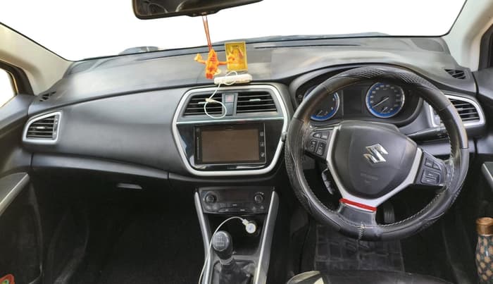2015 Maruti S Cross ALPHA 1.6, Diesel, Manual, 1,23,298 km, interior