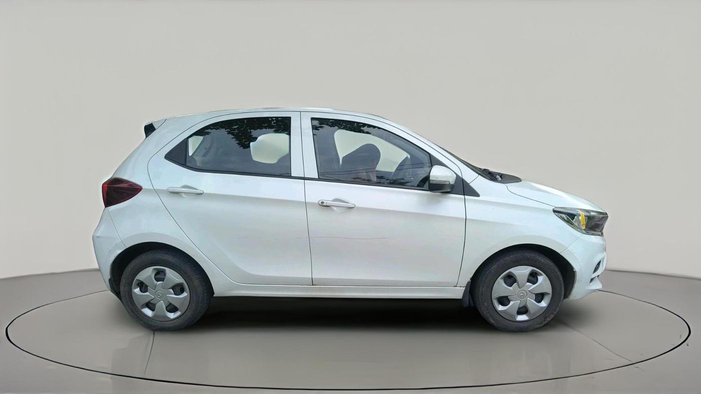 2020 Tata Tiago XT PETROL, Petrol, Manual, 45,822 km, exterior
