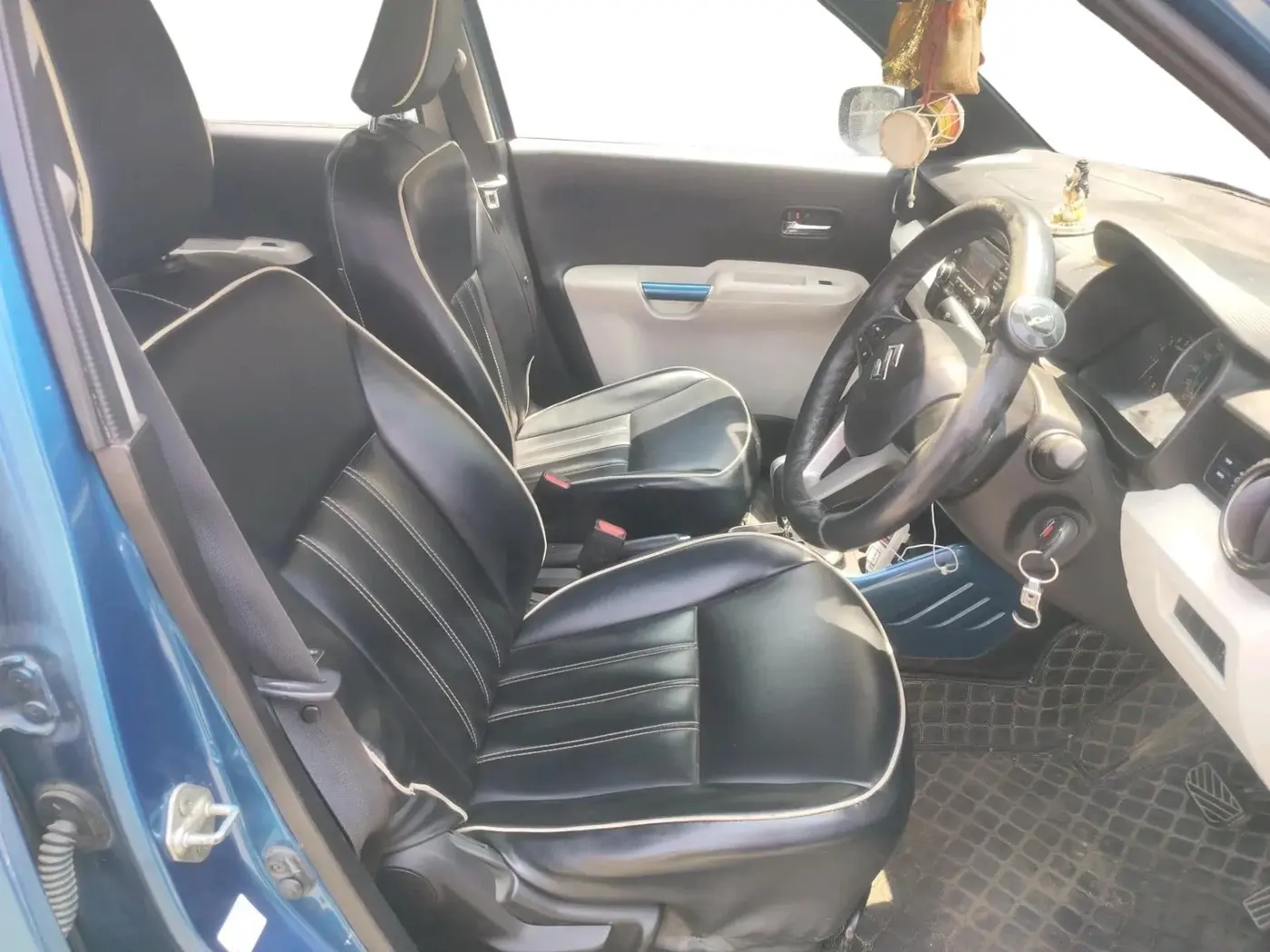 2017 Maruti IGNIS DELTA 1.2 AMT, Petrol, Automatic, 81,033 km, interior
