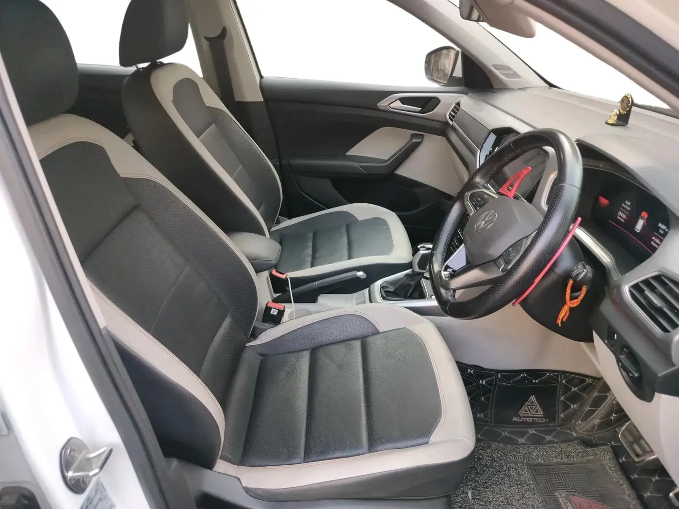 2024 Volkswagen TAIGUN GT PLUS 1.5 TSI DSG, Petrol, Automatic, 34,207 km, interior