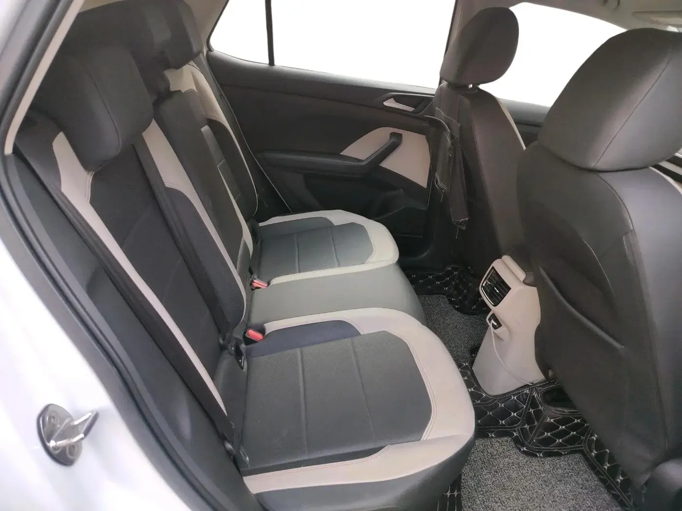 2024 Volkswagen TAIGUN GT PLUS 1.5 TSI DSG, Petrol, Automatic, 34,207 km, interior