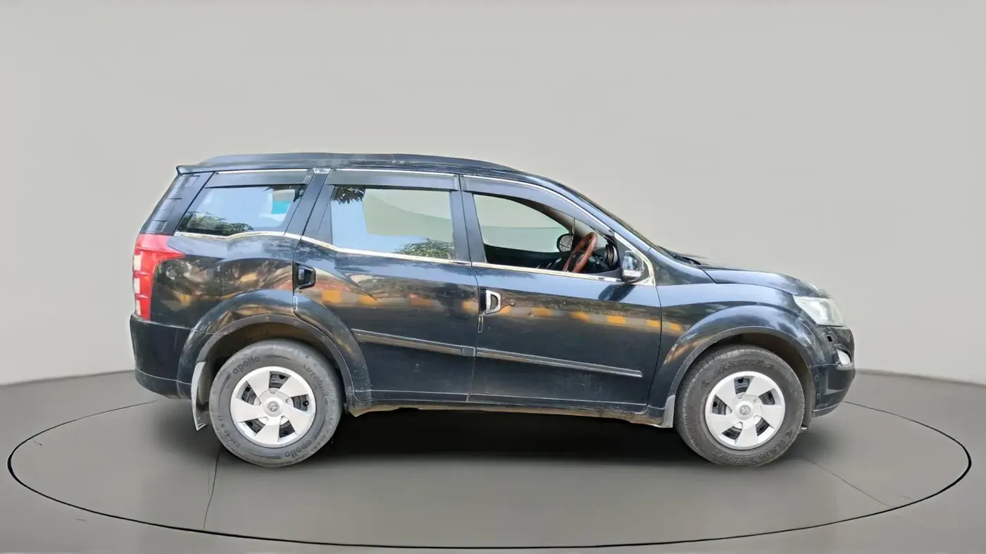 2016 Mahindra XUV500 W6, Diesel, Manual, 1,70,000 km, exterior