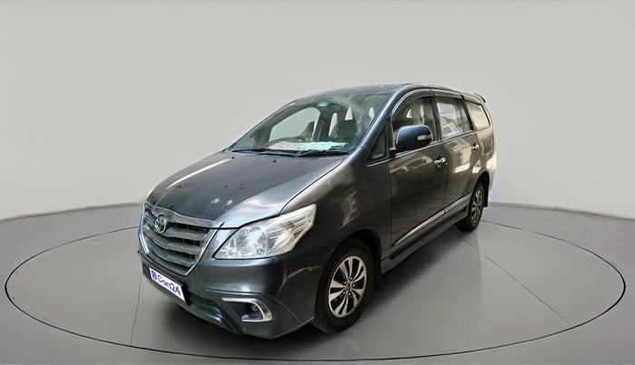 2015 Toyota Innova 2.5 VX 7 STR, Diesel, Manual, 82,330 km, exterior