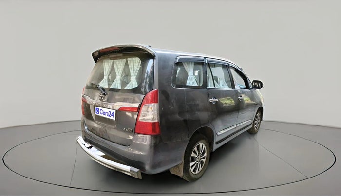 2015 Toyota Innova 2.5 VX 7 STR, Diesel, Manual, 82,330 km, exterior