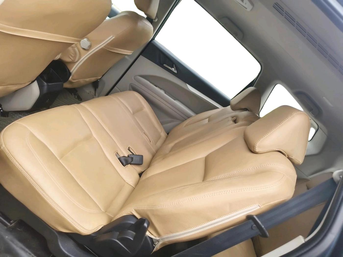 2020 Mahindra MARAZZO M6 8 STR, Diesel, Manual, 51,655 km, interior