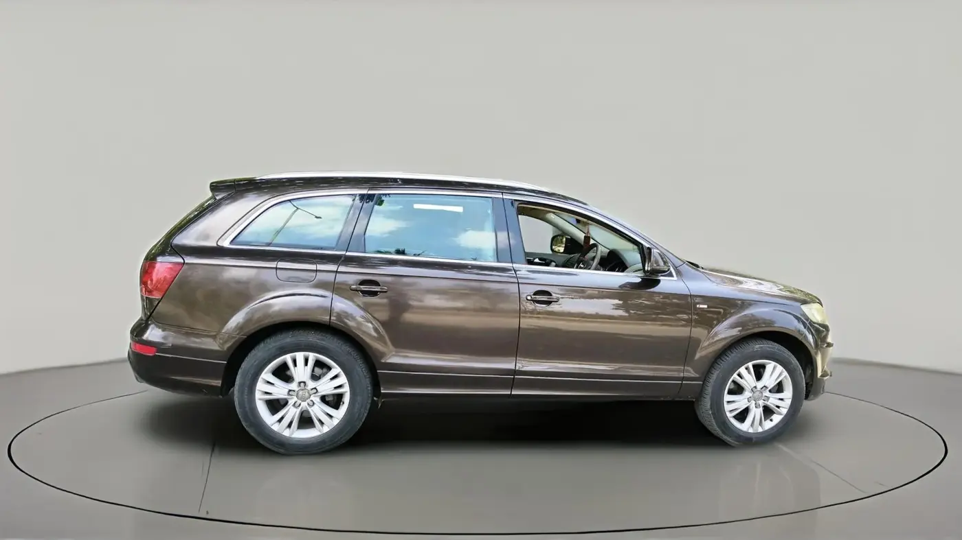 2013 Audi Q7 3.0 TDI QUATTRO, Diesel, Automatic, 1,29,130 km, exterior