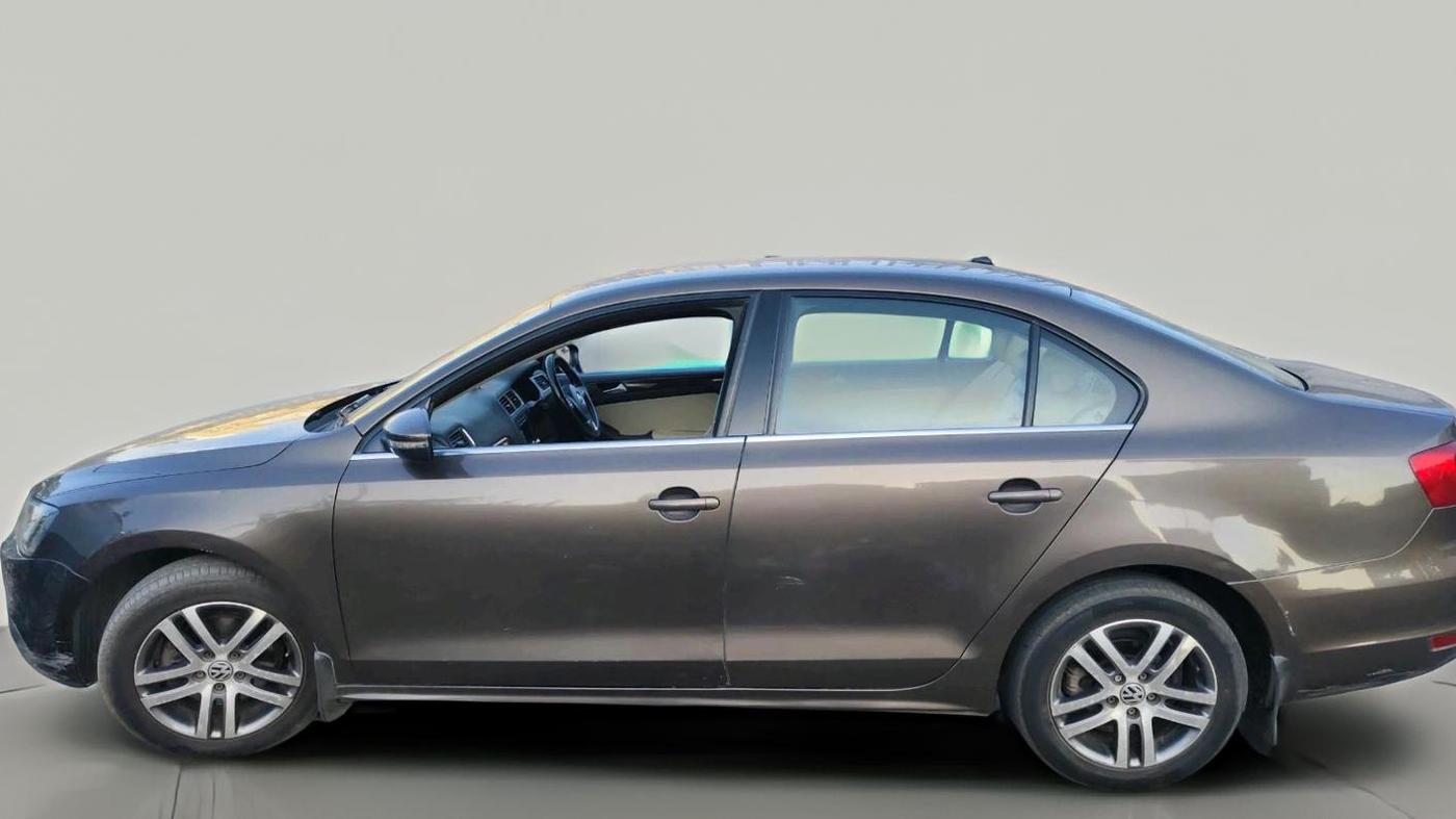 2014 Volkswagen Jetta HIGHLINE TDI, Diesel, Manual, 2,00,085 km, exterior