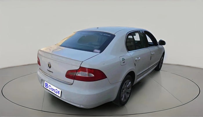 2011 Skoda Superb ELEGANCE 1.8 TSI MT, Petrol, Manual, 1,11,770 km, exterior