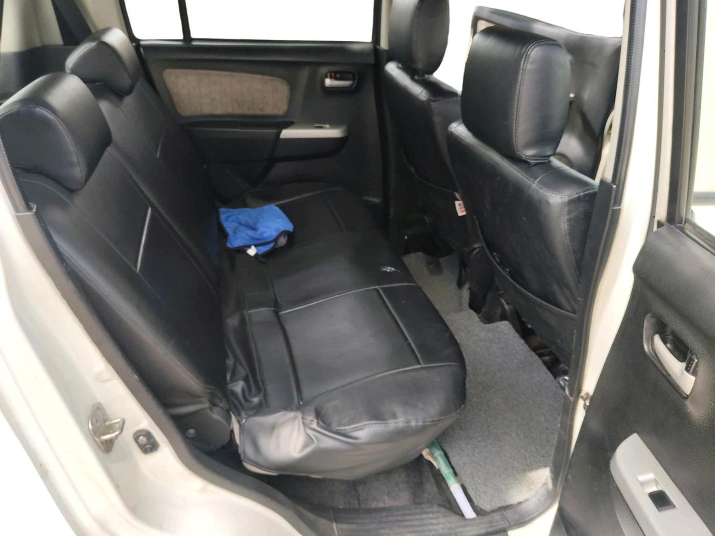 2014 Maruti Wagon R 1.0 VXI, CNG, Manual, 85,076 km, interior