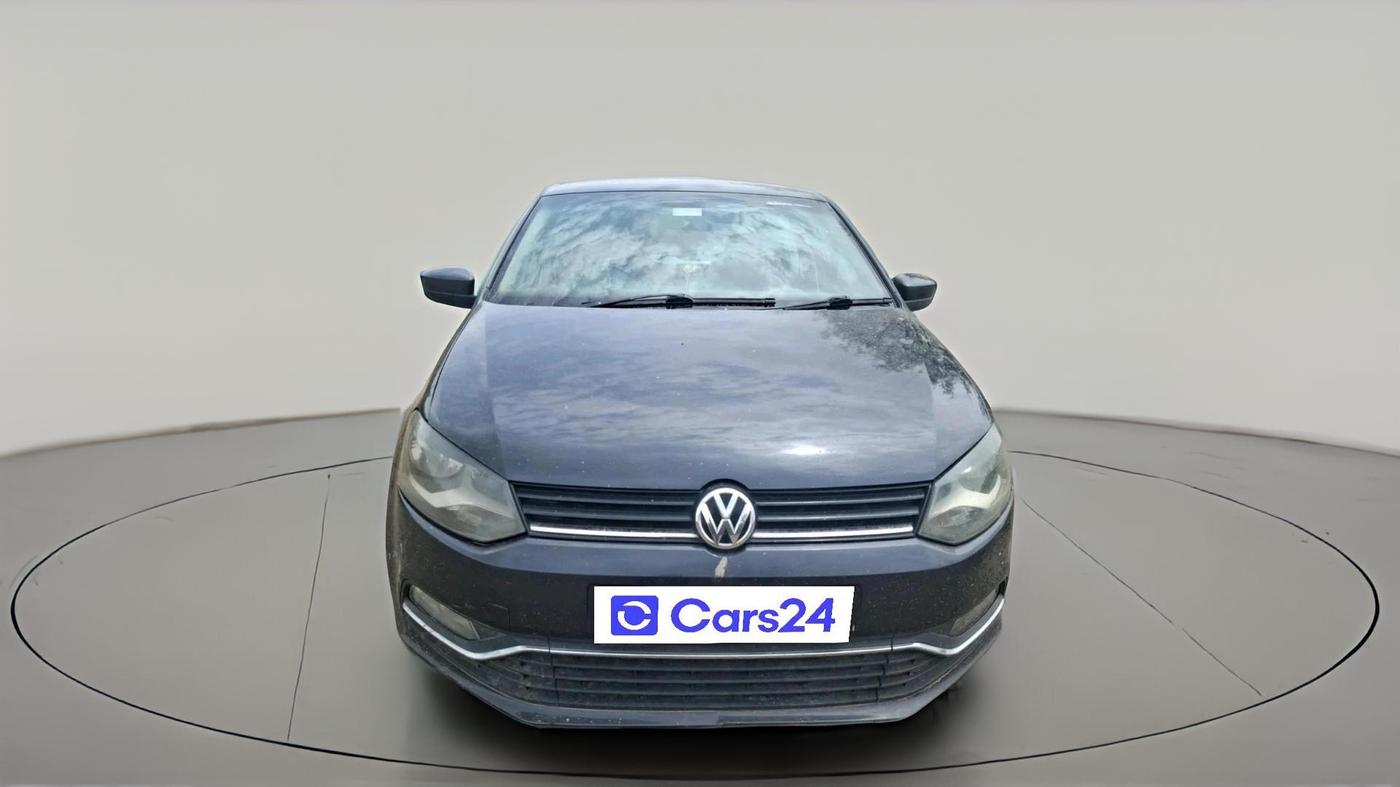 2014 Volkswagen Polo HIGHLINE1.5L, Diesel, Manual, 1,31,607 km, exterior