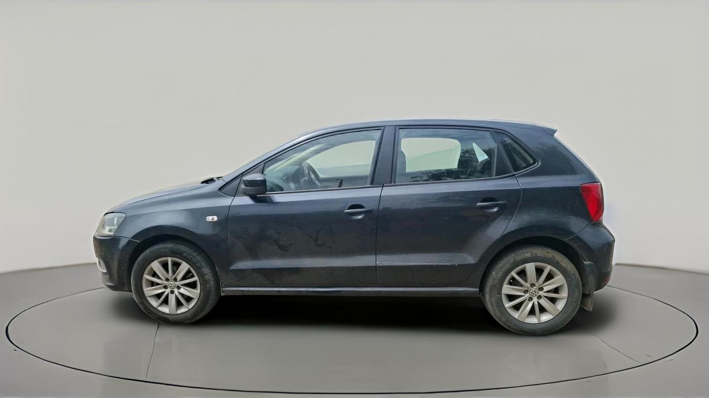 2014 Volkswagen Polo HIGHLINE1.5L, Diesel, Manual, 1,31,607 km, exterior