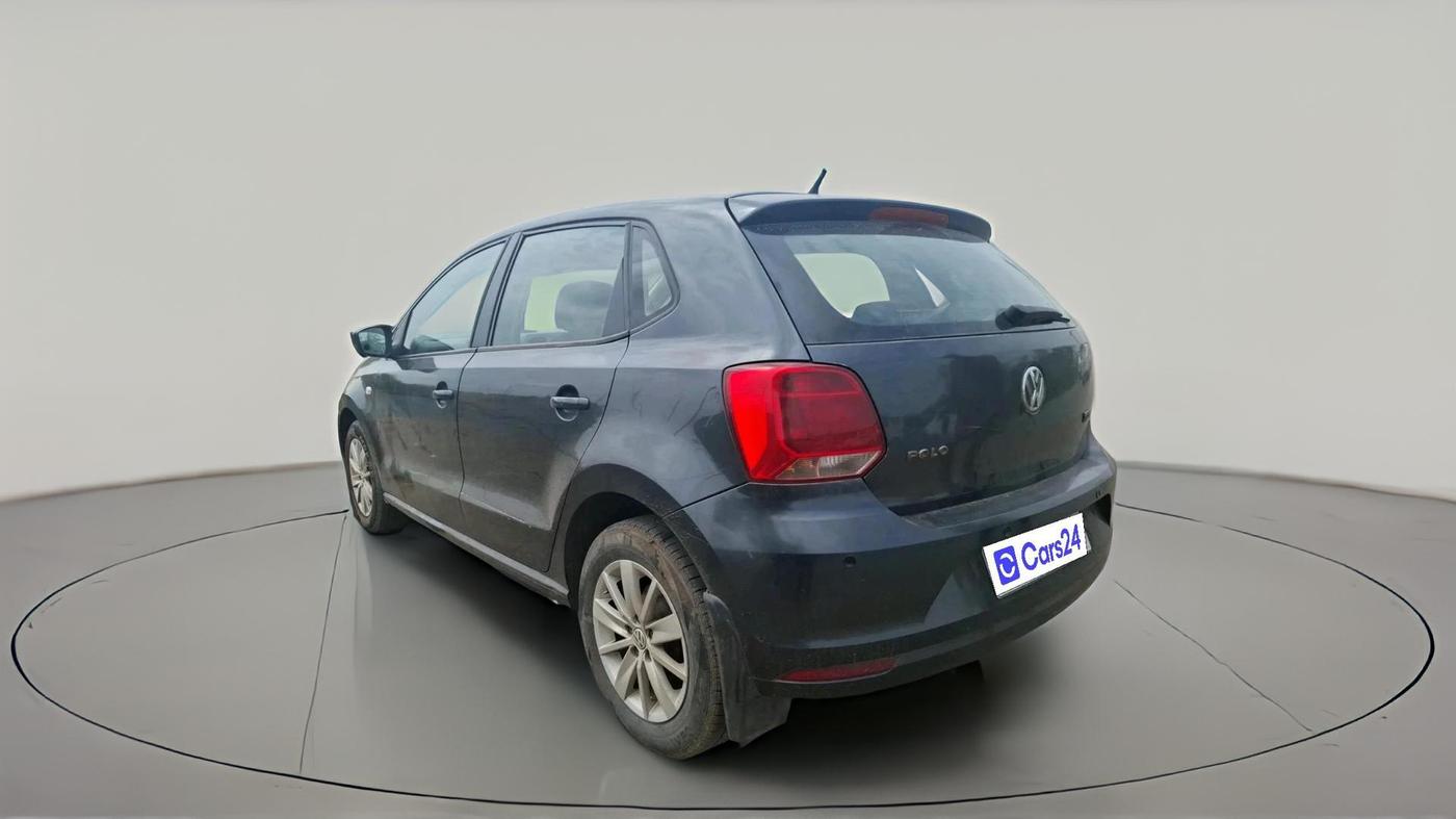 2014 Volkswagen Polo HIGHLINE1.5L, Diesel, Manual, 1,31,607 km, exterior